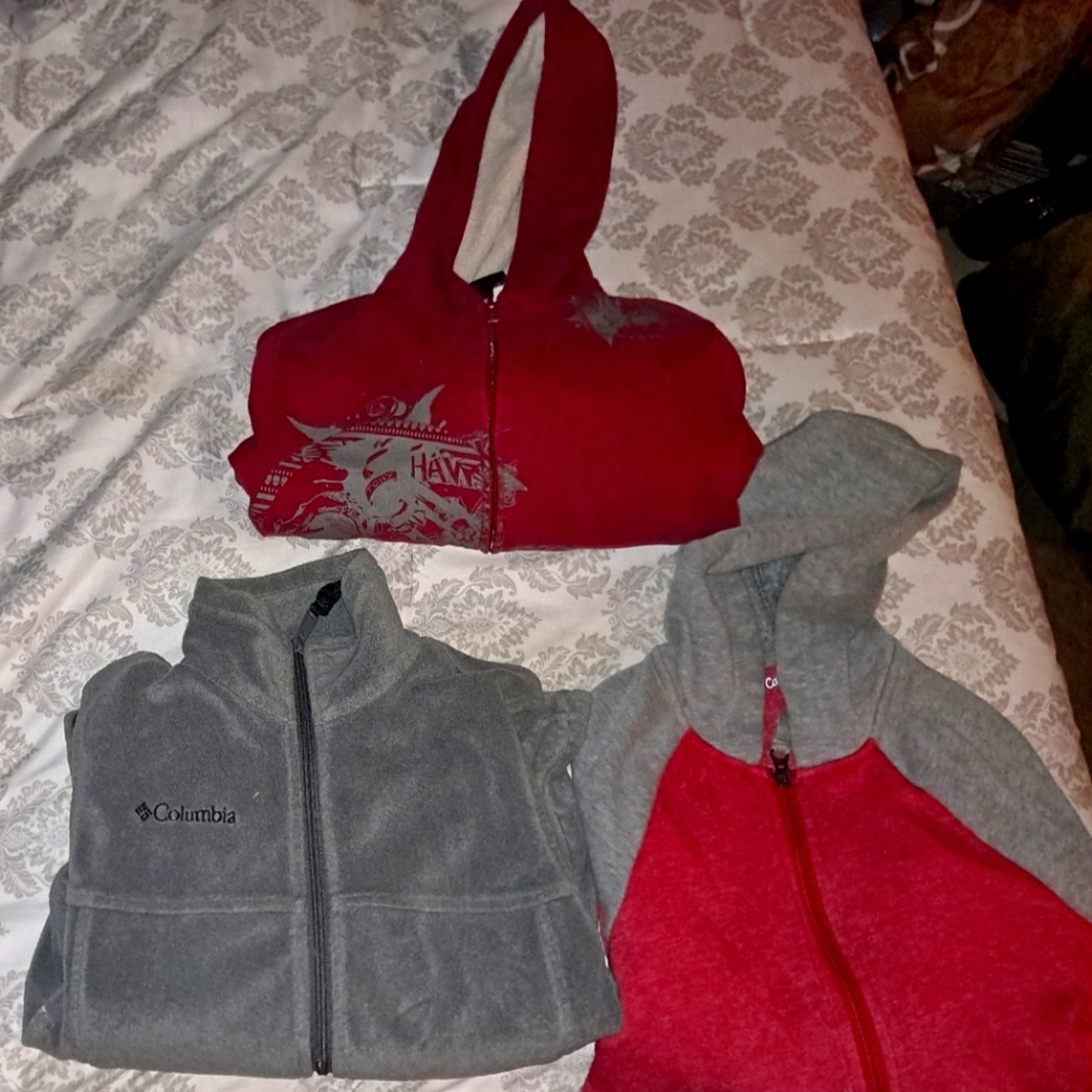 3 hoodies sz 7-10 boys